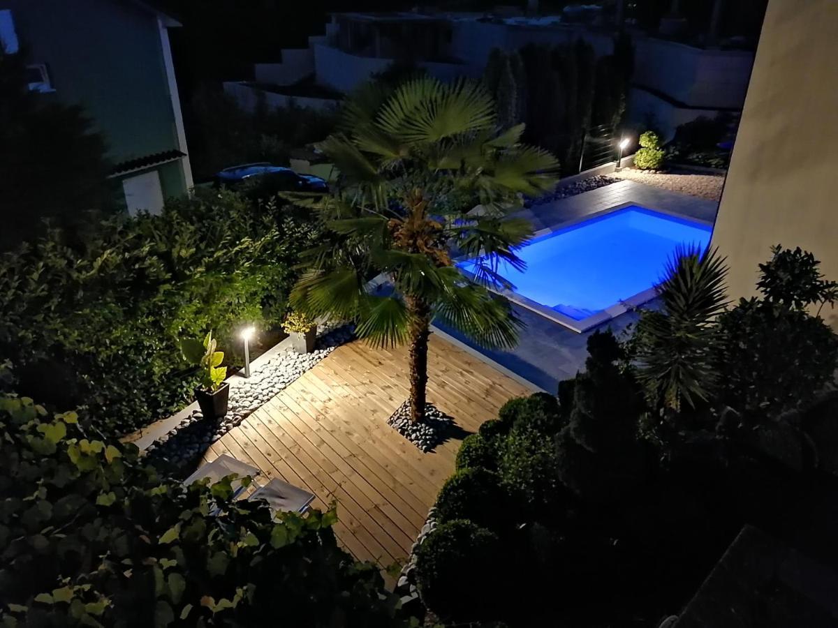 Lux Villa غييكا المظهر الخارجي الصورة